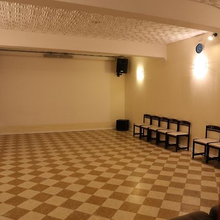 Ostello Della Gioventu Benacus Riva del Garda Bagian luar foto